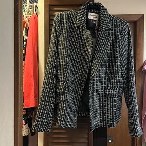 Brand new super cute blazer